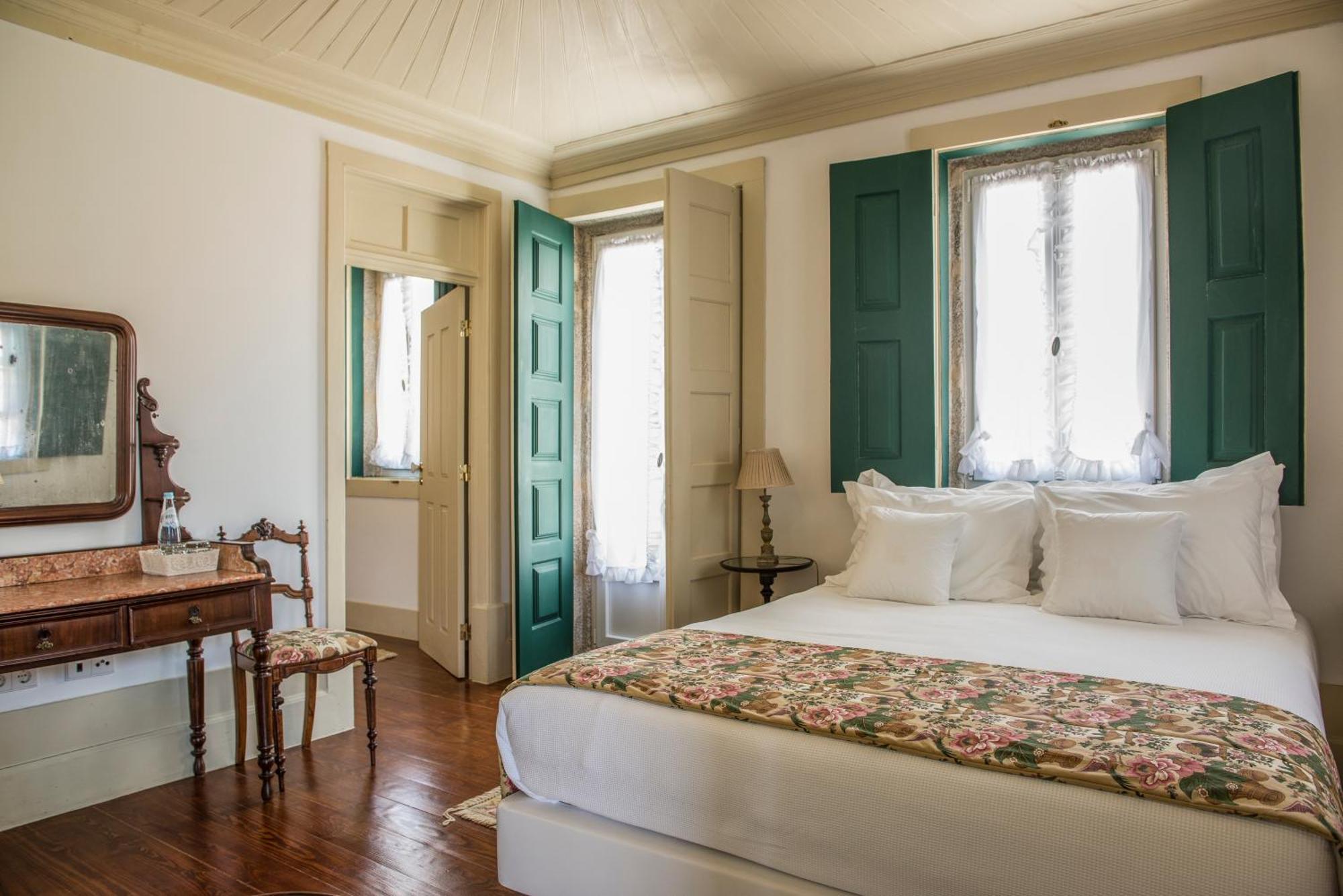Casas Do Lupo Hotel Нелас Екстериор снимка