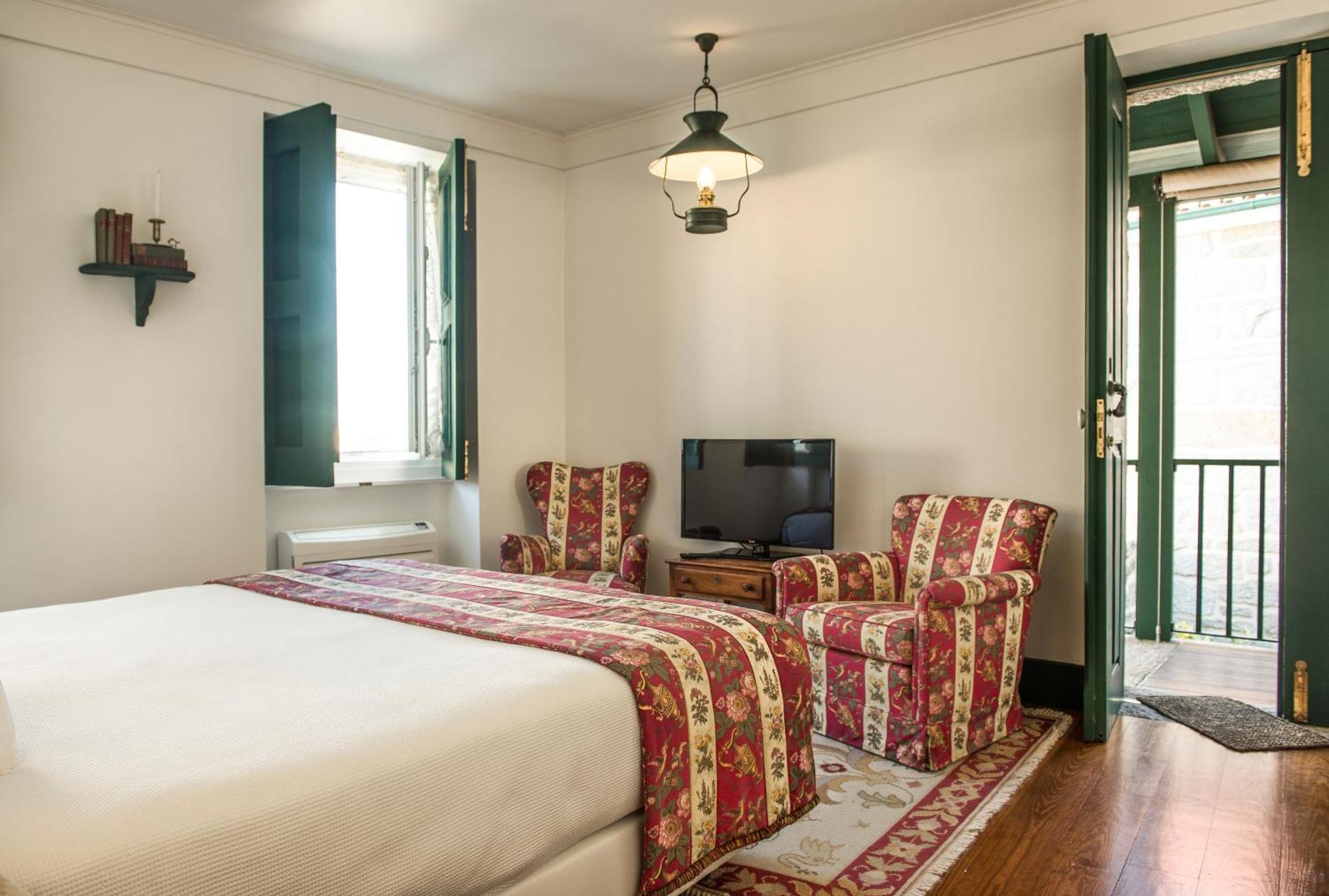 Casas Do Lupo Hotel Нелас Екстериор снимка