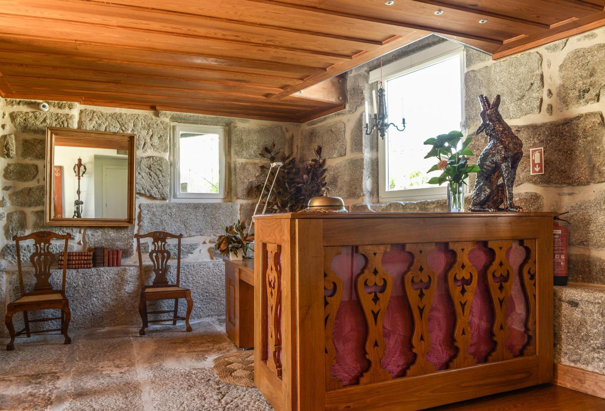 Casas Do Lupo Hotel Нелас Екстериор снимка